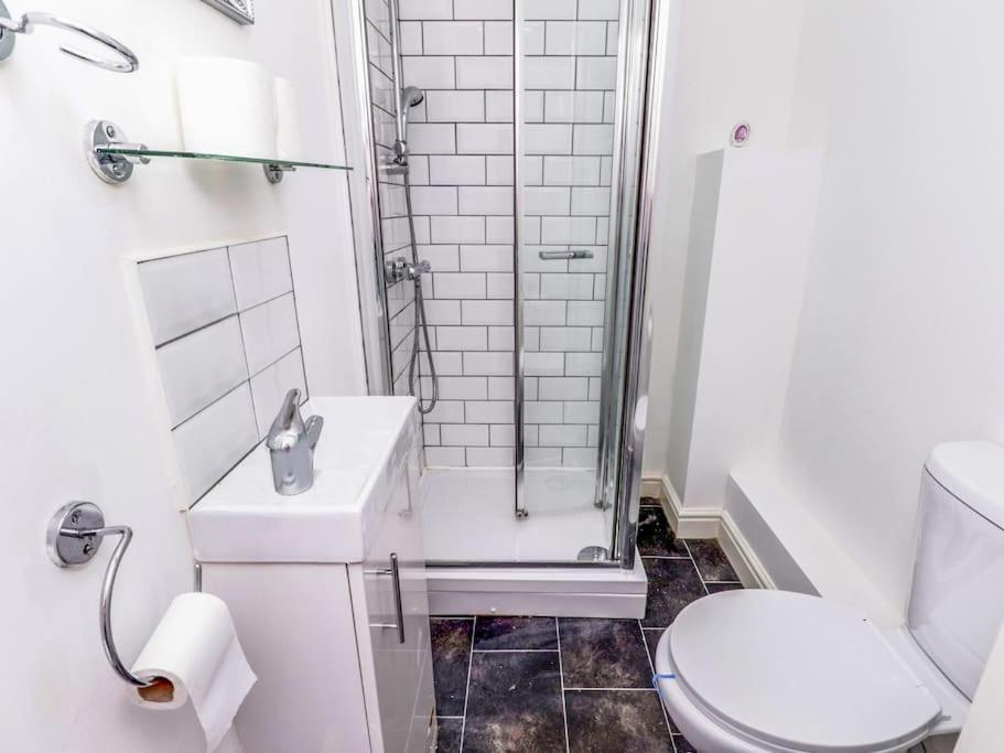 Contractors House Apartment ดอนคาสเตอร์ ภายนอก รูปภาพ